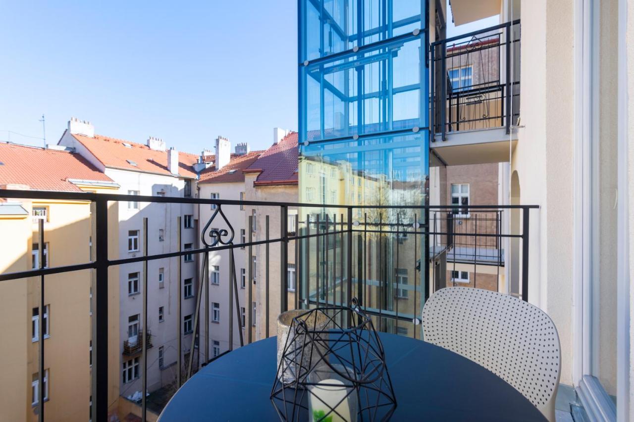 Hidden Art Boutique Residence By Dwellfort Praga Exterior foto